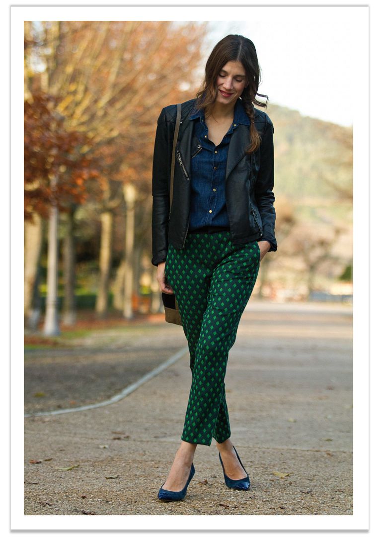 look-pantalones-geometricos-y-perfecto