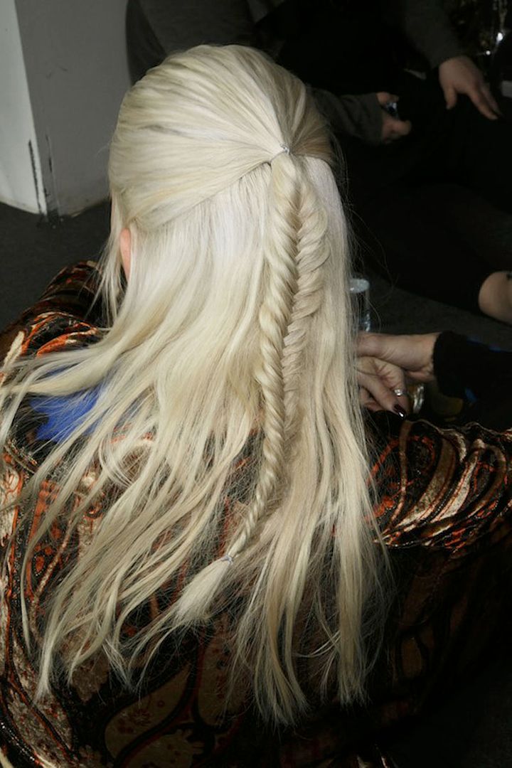  photo 9-Le-Fashion-Blog-30-Inspiring-Fishtail-Braids-Blonde-Half-Up-Braid-Etro-Hair-Style-Via-Style-Bistro_zpse42c736a.jpg