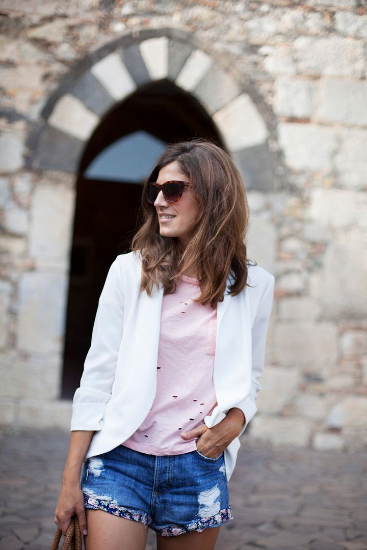 photo denim_short-white_blazer-streetstyle-balamoda86_zps7d165939.jpg