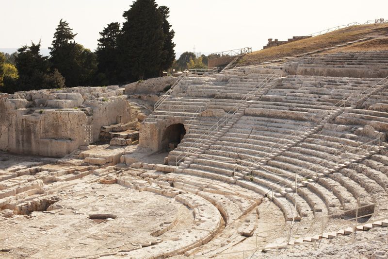 photo teatro_siracusa-sicily-balamoda41_zps0c455284.jpg