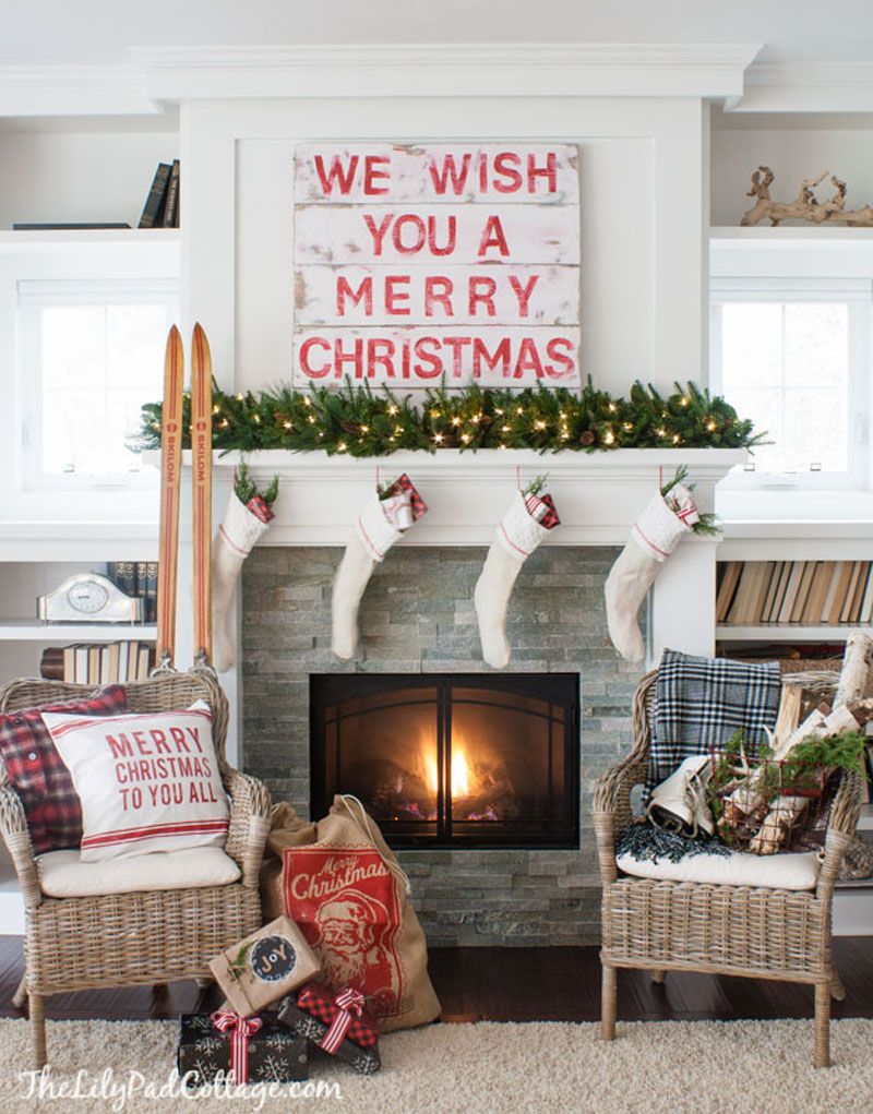 photo Christmas-Mantel_zps60fec180.jpg