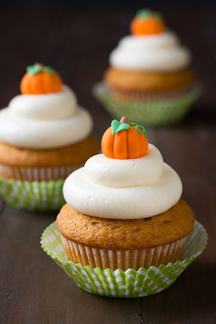  photo pumpkin-cupcakes-with-cream-cheese-frosting6-edit-srgb._zps8ktdwbkq.jpg