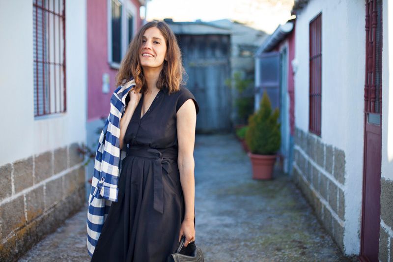 photo red dress-balamoda-streetstyle45_zpshqxfqvab.jpg