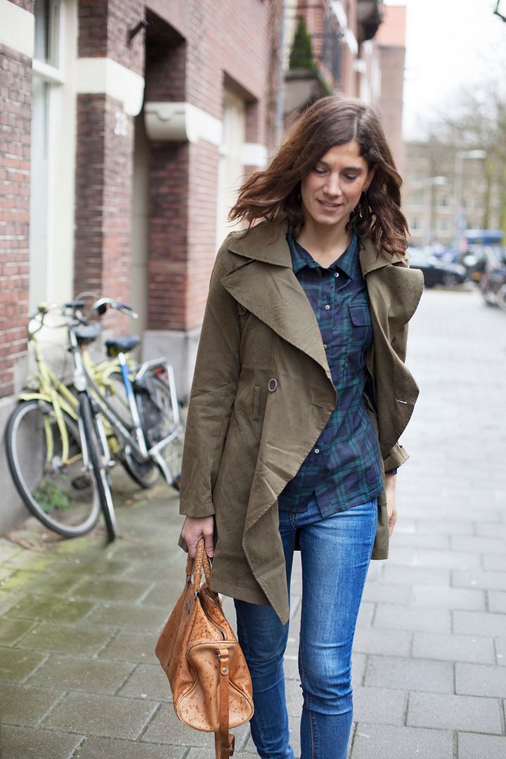 photo green_trench-streetstyle-balamoda99_zpsdvqi7j8s.jpg