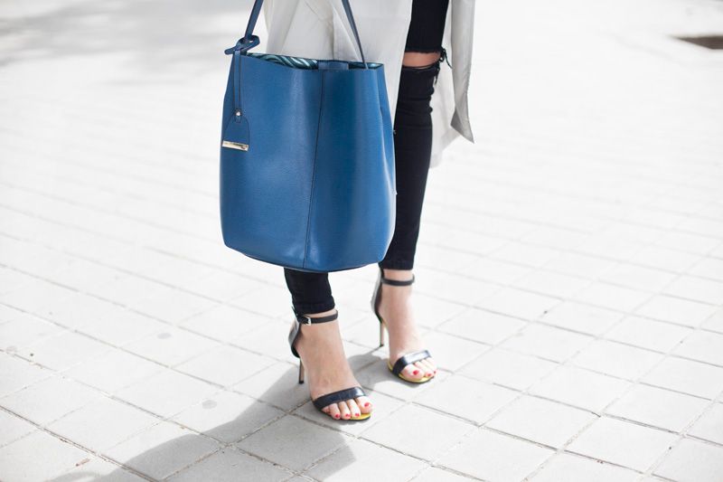 photo long_trench-ripped_jeans-balamoda76_zpsc0bp0qyr.jpg