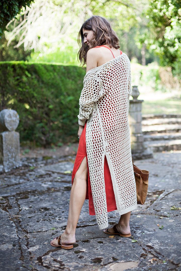 photo red_dress-cardigan-balamoda57_zpstge3zkdu.jpg