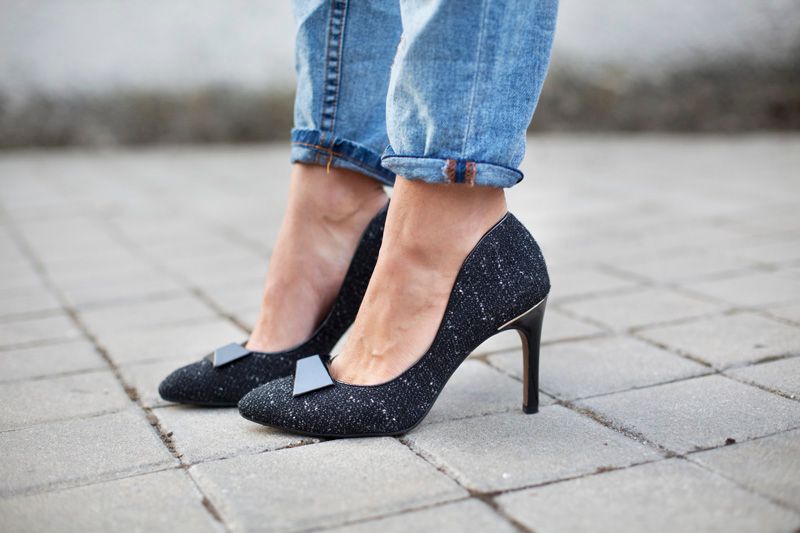 photo distress_jeans-fitted_top-streetstyle-balamoda67_zps5a3d92fc.jpg