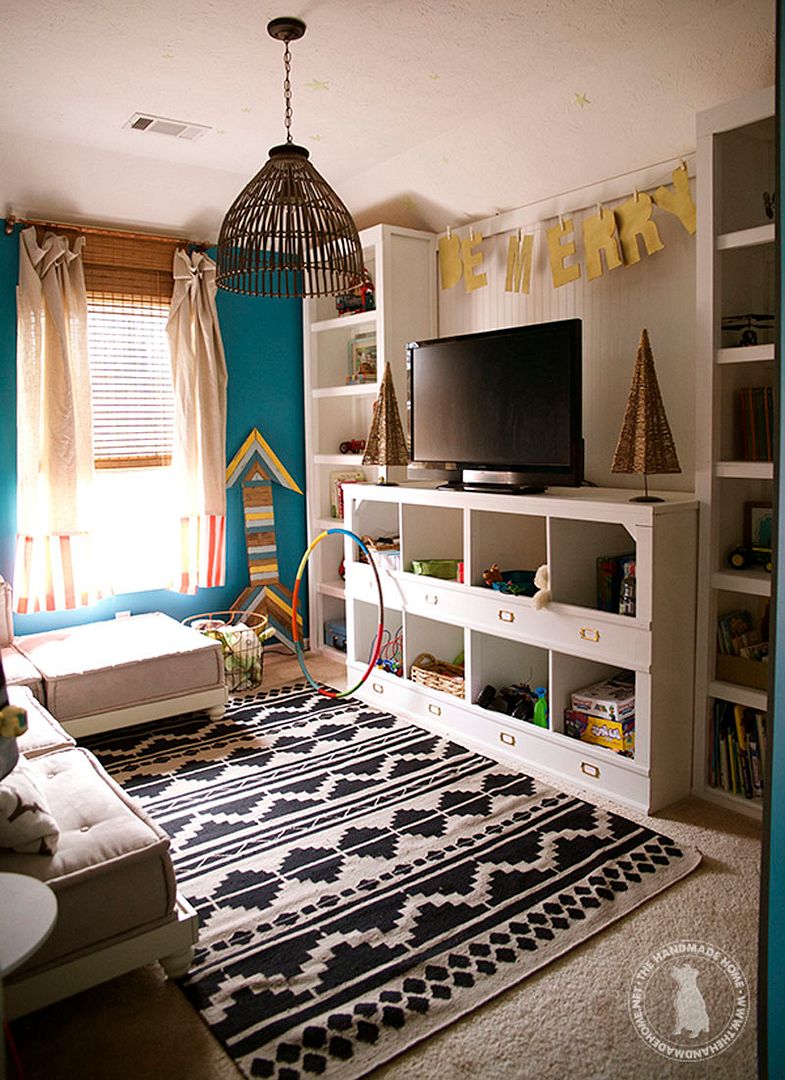 photo playroom_christmas_zps11206e65.jpg