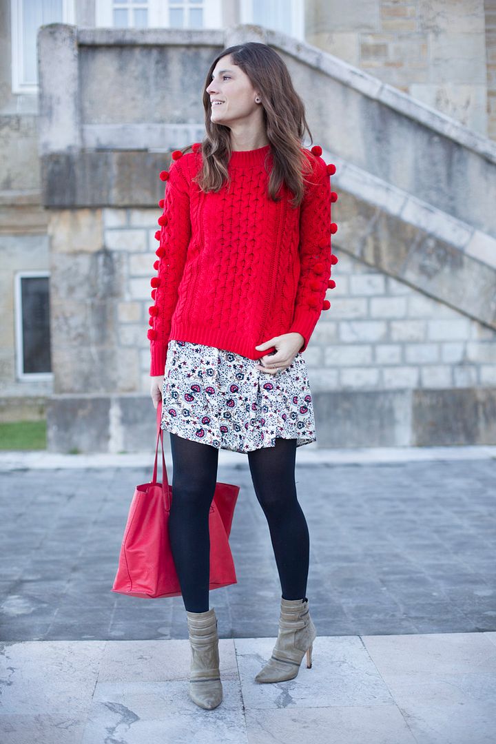 photo red_sweater-printed_dress-balamoda-streetstyle82_zpsf69fab56.jpg