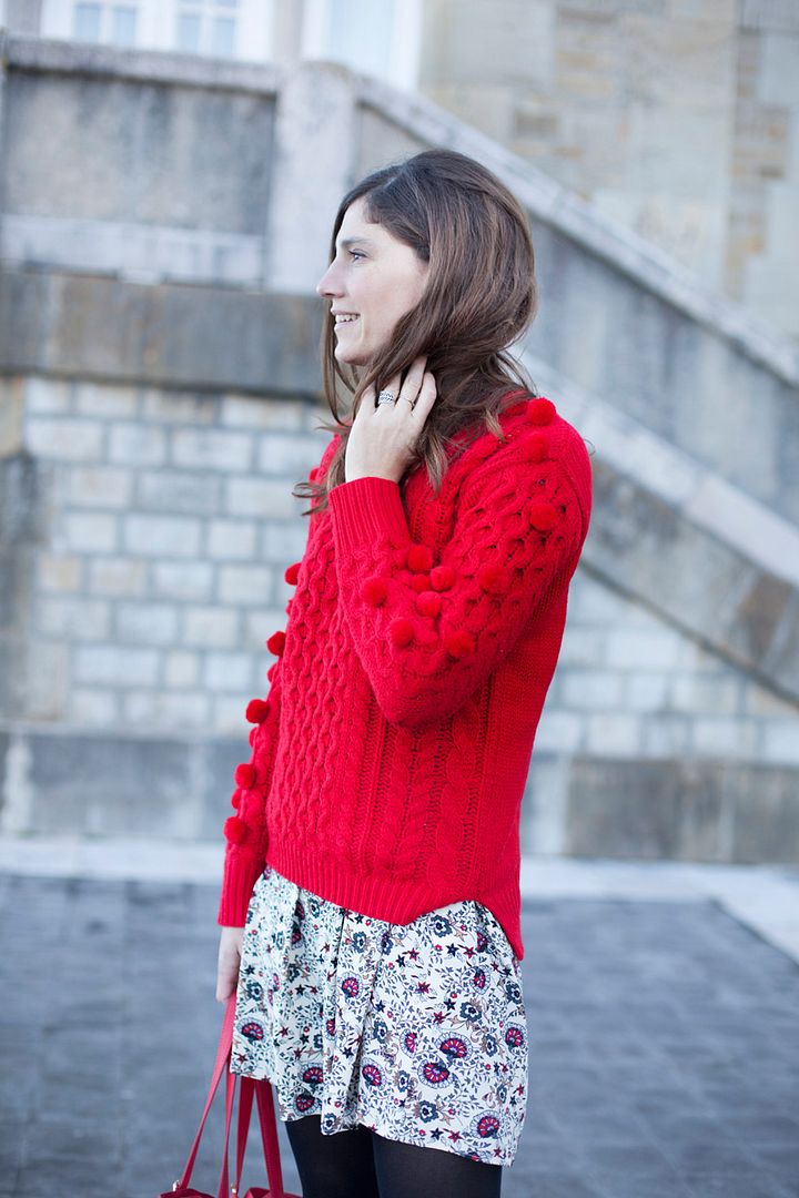 photo red_sweater-printed_dress-balamoda-streetstyle83_zps2ad873ba.jpg