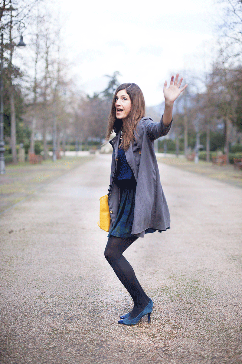 photo Mini_skirt-streetstyle-balamoda22_zpsbfq5bjxl.gif