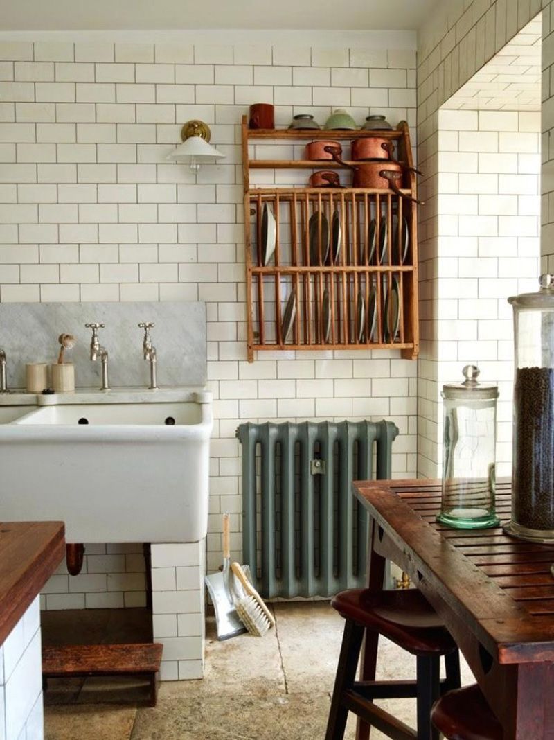photo kitchen-with-subway-tiles-plate-rack-via-Fleaing-France-Remodelista_0_zpsiy8mhbul.jpg