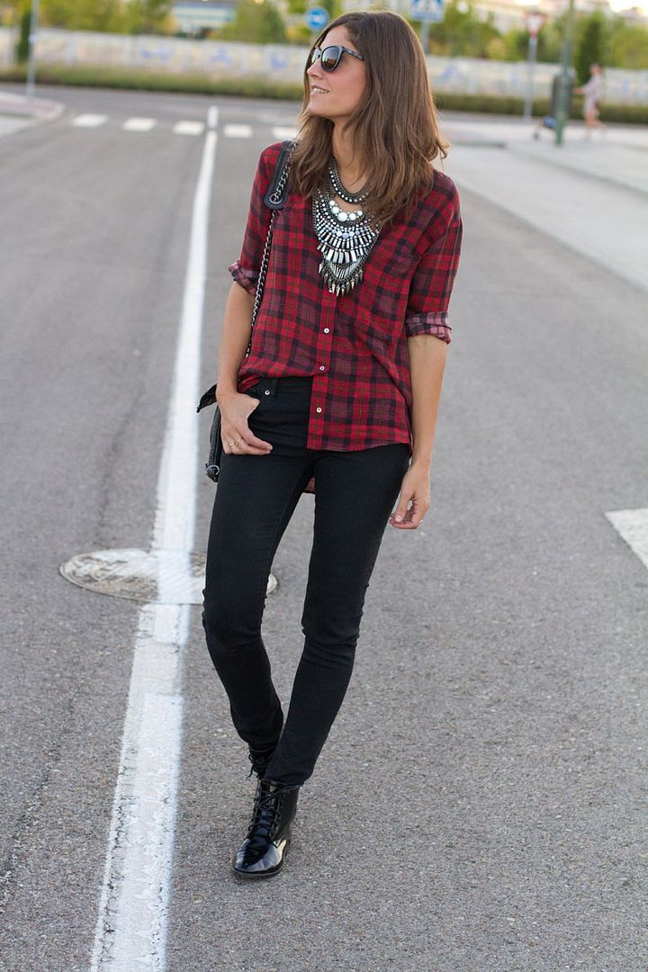 http://i865.photobucket.com/albums/ab218/balamoda/balamoda051/camisa_cuadros-paid-streetstyle-balamoda-6_zps87c2b4ac.jpg~original