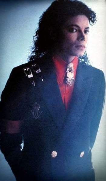 MJ-sexy-michael-jackson-7134774-350.jpg